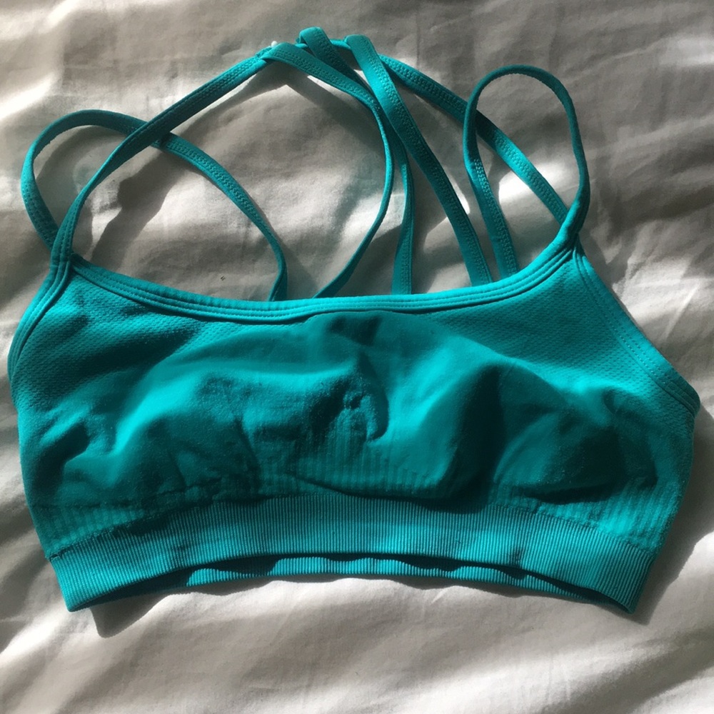 Fabletics sports bra